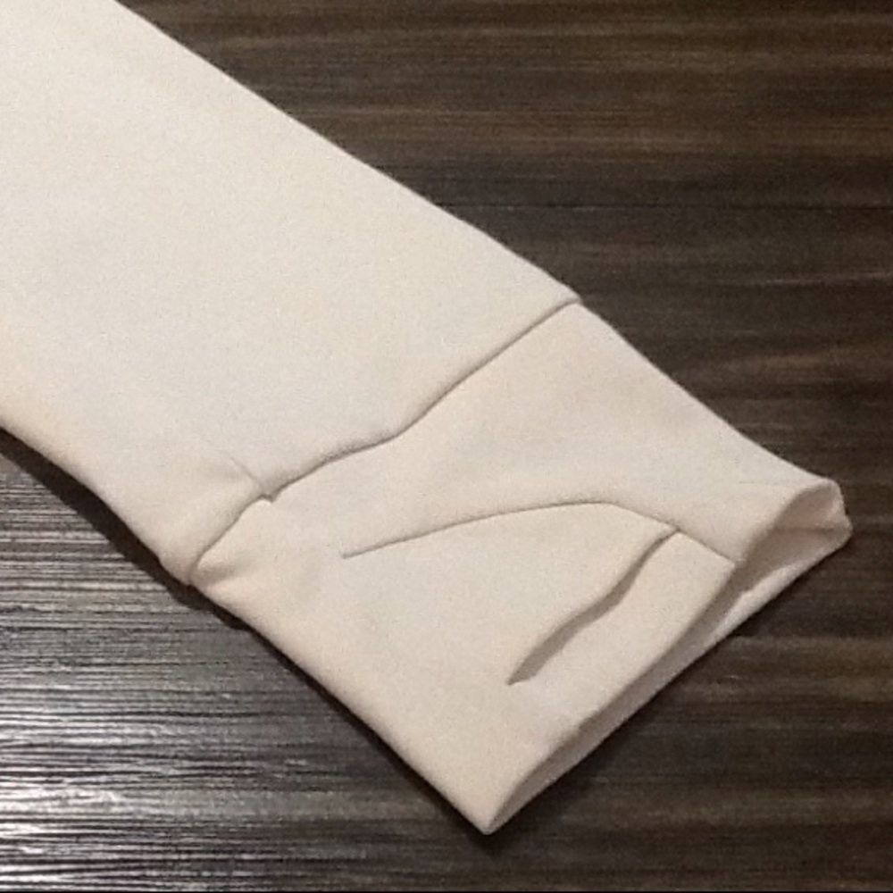 Fabletics Trinity performance jacket - Picture 4 of 7